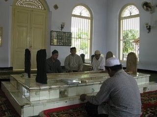 Makam Habib Ahmad bin Abdullah bin Thalib Al-Atthas