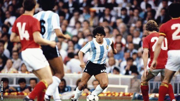 Maradona yang Melegenda